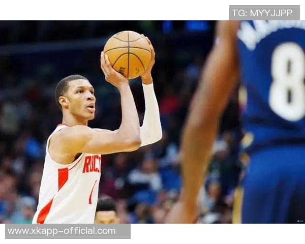 小贾巴里史密斯高效表现如杜兰特8投6中砍下16分三分球命中率极佳 小贾巴里史密斯高效表现如杜兰特8投6中砍下16分三分球命中率极佳